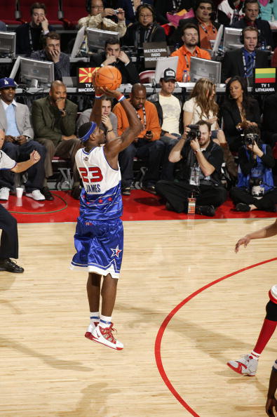 他不仅仅是 他不仅仅是