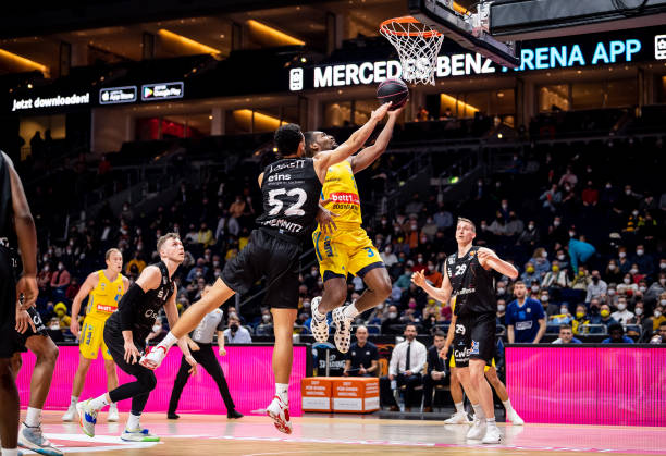 级俱乐部并 级俱乐部并