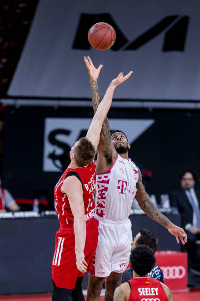 裁判的认真 裁判的认真